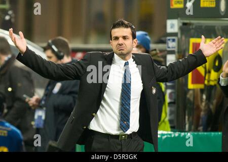 Milan, Italie. 7 avril 2013. Andrea Stramaccioni (Inter), le 7 avril 2013 - Football / Soccer : Italien 'Serie' un match entre l'Inter Milan 3-4 Atalanta au stade Giuseppe Meazza à Milan, Italie, (Photo par Enrico Calderoni/AFLO SPORT/Alamy Live News) Banque D'Images