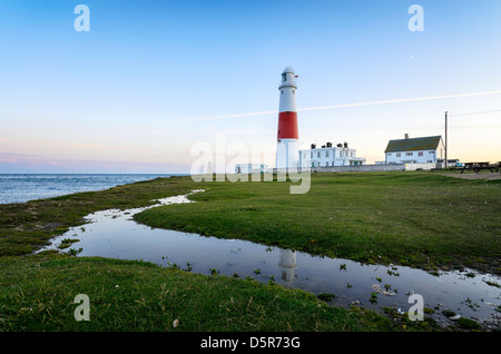 Crépuscule au phare sur Portland Bill près de Weymouth Dorset sur la côte jurassique. Banque D'Images