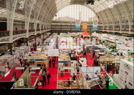 Londres, Royaume-Uni. 8 avril 2013. Olympia, Londres, tenant le show d'aliments naturels, Produits de Beauté & Spa, la vie naturelle et la santé et nutrition. Credit : Malcolm Park / Alamy Live News Banque D'Images