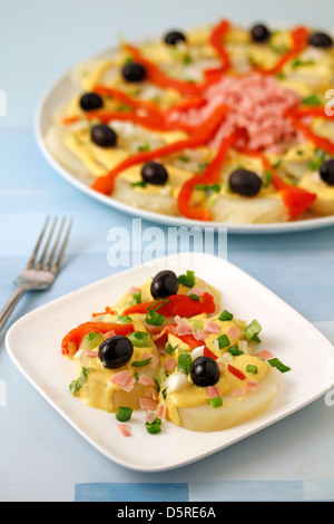 Salade de pommes de terre. Recette disponible. Banque D'Images