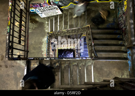 Escalier dans le Tacheles, Berlin, Allemagne. Banque D'Images