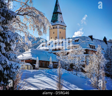 DE - La Bavière : Schloss Elmau Hotel près de Mittenwald Banque D'Images