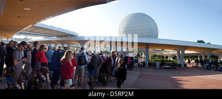 En attente de l'ouverture du parc, Epcot, Disney World Banque D'Images