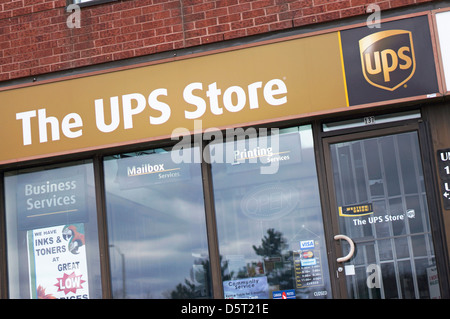 UPS United Parcel Service Store Banque D'Images