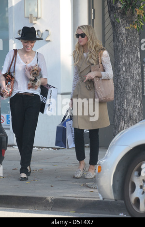 L'Amber entendu repéré shopping à Beverly Hills, Los Angeles, Californie - 24.02.12 Banque D'Images