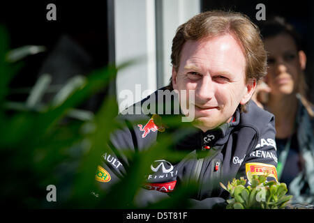 Le team principal de Red Bull, Christian Horner, Britannique se trouve dans le paddock sur le circuit des Amériques à Austin, Texas, USA, 17 novembre 2012. La formule un Grand Prix des Etats-Unis aura lieu le 18 novembre 2012. Photo : David Ebener/dpa Banque D'Images