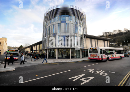 Vue générale de la plateforme de transport central à Bath Somerset UK Banque D'Images