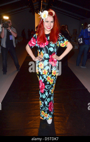 Paloma Faith London Fashion Week Automne/Hiver 2012 Ashish - à l'intérieur de Londres, Angleterre - 21.02.12 Banque D'Images