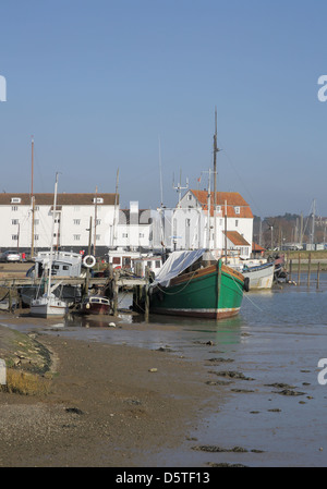 Woodbridge sur les rives de la rivière deben dans suffolk Banque D'Images