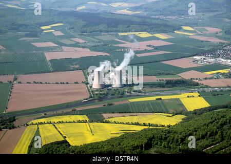 Vue aérienne de la centrale nucléaire Grohnde en Emmerthal, Allemagne, 08 mai 2012. Photo : Stefan Rampfel Banque D'Images