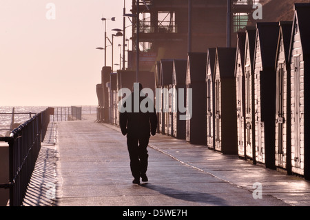 Tôt le matin, front de Sheringham Norfolk. Banque D'Images