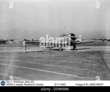 North American SNJ-3C 'tels quels' Banque D'Images