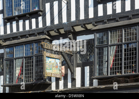 Signe pour Hathaway Plateau chambres dans un noir et blanc colombages bâtiment classé grade II vers 1610, Stratford-upon-Avon, Warwickshire Banque D'Images