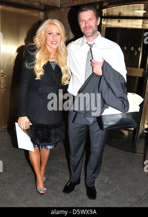 Gretchen Rossi et Slade Smiley Célébrités arrivent à la NBC Studios à Manhattan, New York City, USA - 07.02.12 Banque D'Images