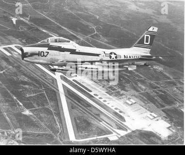 North American FJ-3 (F-1C) de "colère" VF-121 de Miramar NAS, CA. Banque D'Images