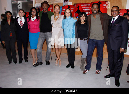 Wood Harris, Nicole Ari Parker, Emily Mann, Daphne Rubin-Vega, Blair Underwood et producteurs rencontrer et accueillir avec un 'Broadway Banque D'Images