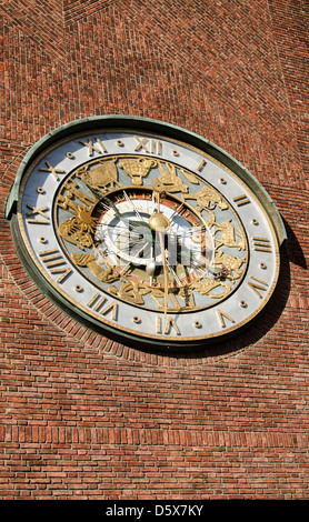 Horloge astronomique à wall City Hall Banque D'Images