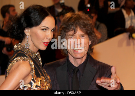 L'Wren Scott, Mick Jagger Alexander McQueen : 'Ssauvages Beauty' Costume Institute Gala au Metropolitan Museum of Art New York Banque D'Images