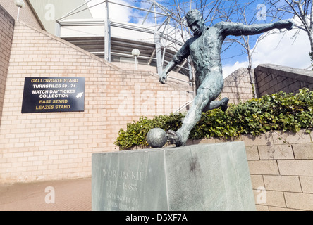 Wor Jackie statue au Gallowgate St James Park, Newcastle upon Tyne. Décédé le 9 octobre 1988 Banque D'Images