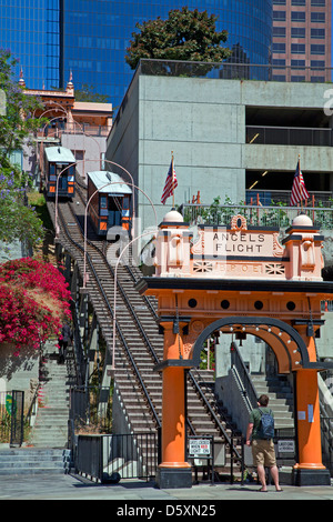 Angels Flight Funiculaire circule entre Hill Street et California Plaza, Bunker Hill, du centre-ville de Los Angeles, California, US Banque D'Images