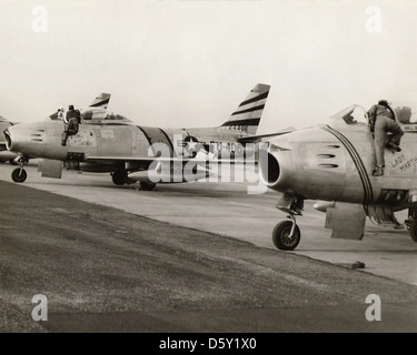 North American F-86F-30-NA 'Sabre' 'Miss gloussements' de la 36e FB en Corée. Banque D'Images