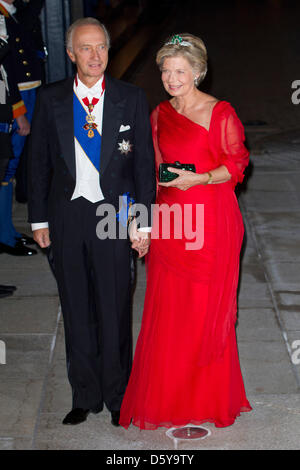 La princesse Marie Astrid et l'Archiduc Christian arrivant pour le dîner de gala à l'occasion du mariage du Prince Guillaume, le Grand-duc de Luxembourg et de la Comtesse Stéphanie de Lannoy au palais grand-ducal dans la ville de Luxembourg, vendredi 19 octobre 2012. Photo : Patrick van Katwijk Pays-bas / OUT Banque D'Images