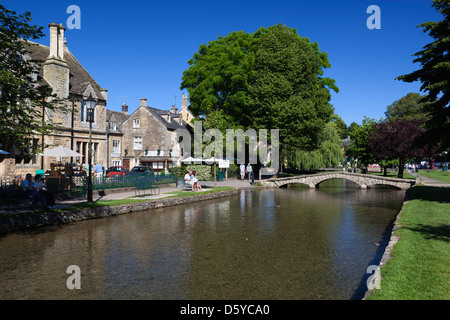 Afficher le long de la rivière Windrush Banque D'Images