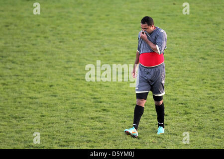 Le joueur de soccer brésilien Ailton goncalves est représenté à la hauteur d'Lemondedubluray Bingen stadium à Bingen am Rhein, Allemagne, 28 octobre 2012. Photo : FREDRIK VON ERICHSEN Banque D'Images