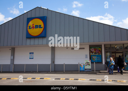 En magasin Lidl - Wandsworth Battersea Londres - Royaume-Uni Banque D'Images