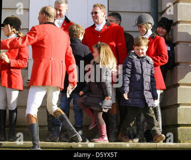 Prince Christian, Le Prince Félix, Princesse Isabella royals danois assiste à l'Sportsride klub Bens Hubertus Chasse en Deer Park, Dyrehaven, Silkeborg. Dimanche 4 novembre 2012. Photo : PRE-Albert Nieboer / Pays-Bas OUT Banque D'Images