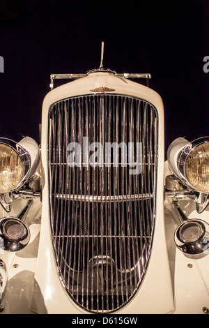 Un modèle 1936 Dusenberg SJ à la Musée Blackhawk dans Danville California Banque D'Images