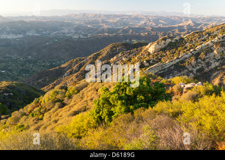 Vue du coucher de la montagnes de Santa Monica. Banque D'Images