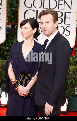 Acteur Ewan McGregor et Eve Mavrakis La 69e (Golden Globes 2012) tenue à l'hôtel Beverly Hilton Banque D'Images