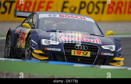 Audi suédois Mattias Ekstrom pilote de course durs pendant la première course de la Masters allemand de voitures de tourisme (DTM) à Hockenheim à Hockenheim, Allemagne, 29 avril 2012. Photo : UWE ANSPACH Banque D'Images