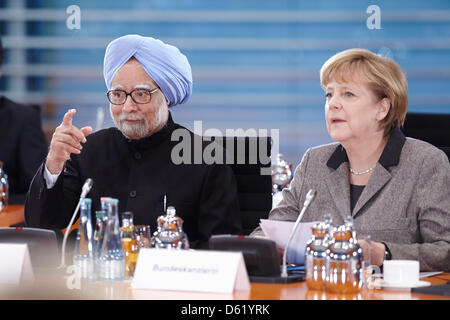 Berlin, 11 avril 2013. La séance plénière de la deuxième candidats consultations gouvernementales est tenu sous la présidence du Premier Ministre indien Manmohan Singh, et la Chancelière allemande Angela Merkel à l'International Conference Hall à la Chancellerie fédérale à Berlin. Banque D'Images