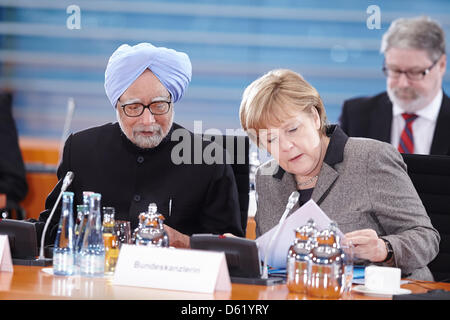 Berlin, 11 avril 2013. La séance plénière de la deuxième candidats consultations gouvernementales est tenu sous la présidence du Premier Ministre indien Manmohan Singh, et la Chancelière allemande Angela Merkel à l'International Conference Hall à la Chancellerie fédérale à Berlin. Banque D'Images