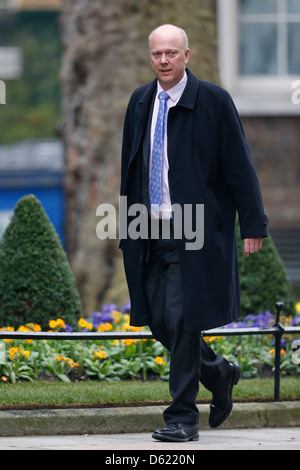 Secrétaire de la Justice Chris Grayling arrive à No:10 Downing Street pour la réunion hebdomadaire du cabinet à Londres, Grande-Bretagne, le 19 mars Banque D'Images