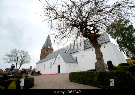 L'église de Mogeltonder est préparé pour le baptême et cérémonie de baptême de la petite fille du Prince Joachim et la Princesse Marie de Danemark à Mogeltonder, Danemark, 20 mai 2012. La princesse est née le 24 janvier 2012. Photo : Christian Charisius dpa Banque D'Images