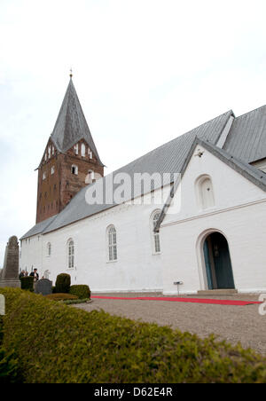 L'église de Mogeltonder est préparé pour le baptême et cérémonie de baptême de la petite fille du Prince Joachim et la Princesse Marie de Danemark à Mogeltonder, Danemark, 20 mai 2012. La princesse est née le 24 janvier 2012. Photo : Christian Charisius dpa Banque D'Images