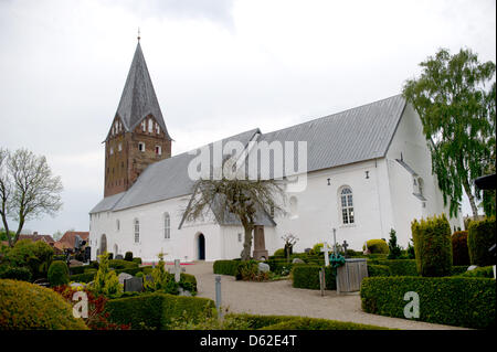 L'église de Mogeltonder est préparé pour le baptême et cérémonie de baptême de la petite fille du Prince Joachim et la Princesse Marie de Danemark à Mogeltonder, Danemark, 20 mai 2012. La princesse est née le 24 janvier 2012. Photo : Christian Charisius dpa  + + +(c) afp - Bildfunk + + + Banque D'Images