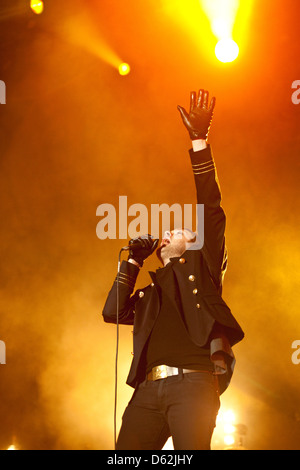 Tom Meighan de Kasabian effectuant à Sheffield Arena. Banque D'Images