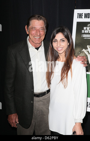 Joe Namath avec sa fille Jessica Namath Premiere de 'Namath" au théâtre de HBO New York City, USA - 25.01.12 Banque D'Images