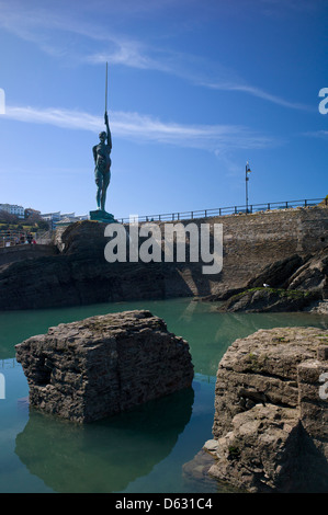 La statue de Damien Hirst Verity', 'port d'Ilfracombe, Devon, UK Banque D'Images