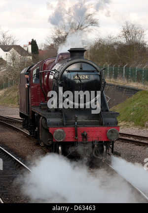 48624 LMS 8f Class 2-8-0 machine à vapeur à Leicester North Railway station, Great Central Railway, Leicestershire, Angleterre, Royaume-Uni. Banque D'Images