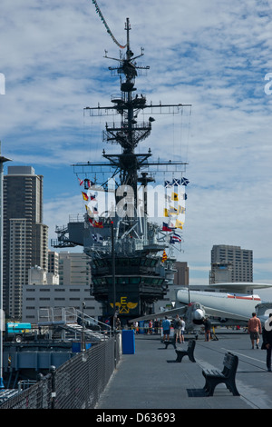 USS Midway Island Superstructure Banque D'Images