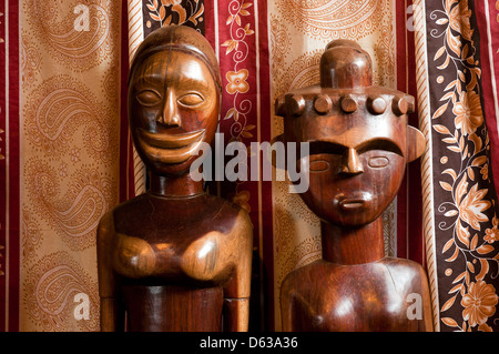 Les sculptures sur bois, hotel, hell-ville, Nosy-be, madagascar Banque D'Images