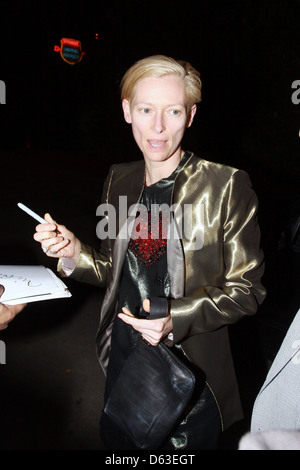 Tilda Swinton Célébrités arrivant un pré d' Oscar party au Chateau Marmont à West Hollywood, Los Angeles Banque D'Images