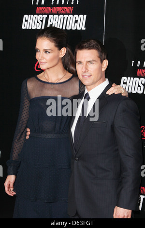 Katie Holmes et Tom Cruise New York Premiere de ''Mission : Protocole de ImpossibleGhost» TheaterArrivals au Ziegfeld Banque D'Images