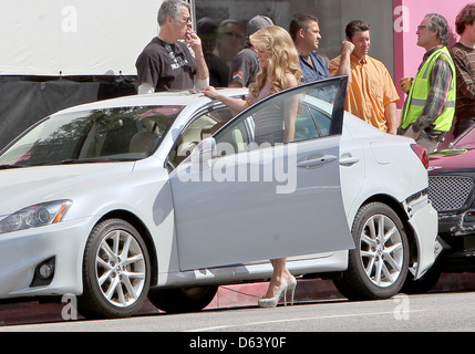 Heidi Marnhout tournage sur l'ensemble de la télévision le prochain film 'MAnn's World' dans West Hollywood Los Angeles, Californie - Banque D'Images