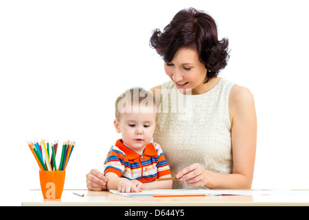 Mère et Bébé garçon dessin avec des crayons de couleur Banque D'Images